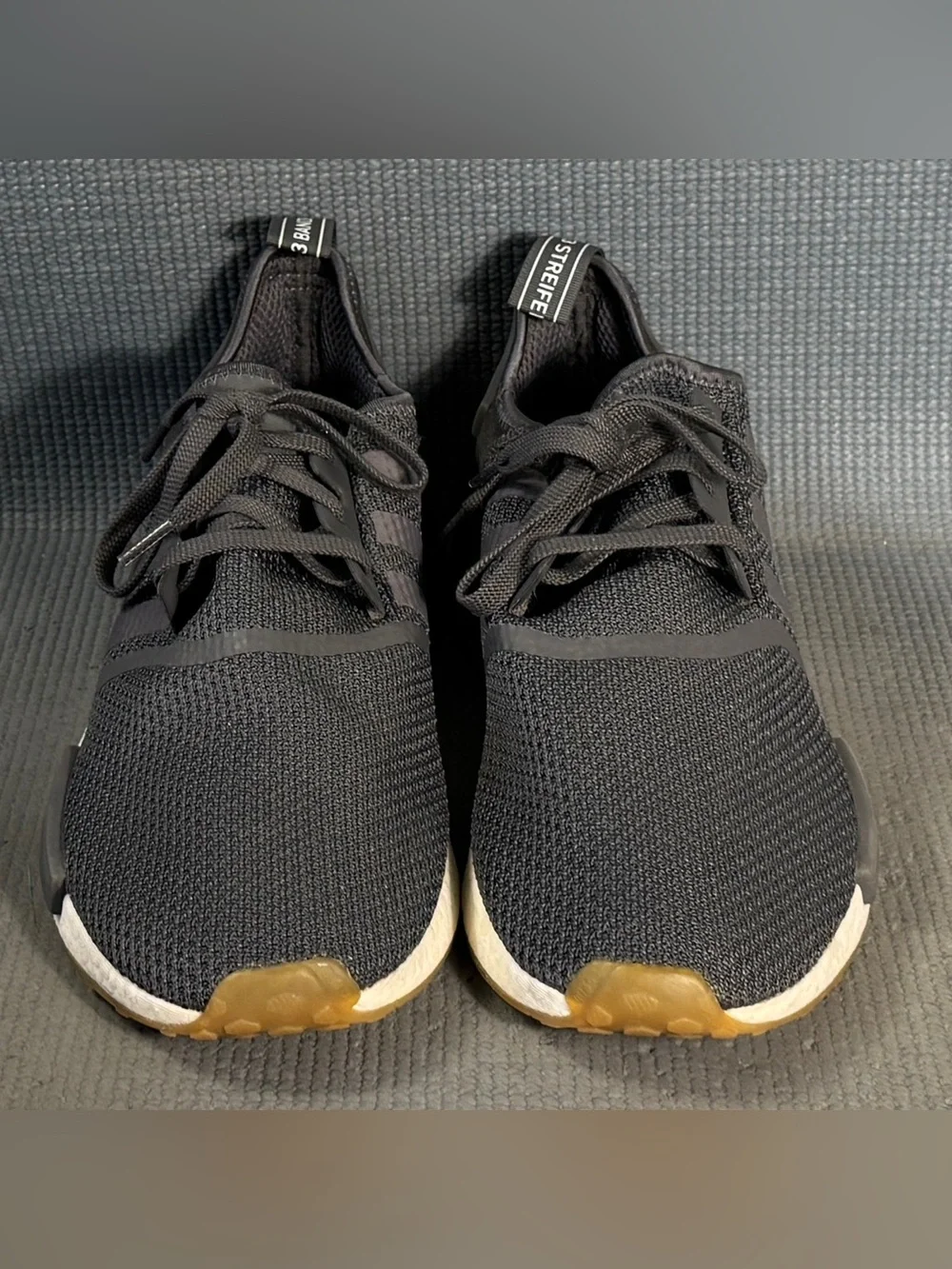 Adidas Men's NMD R1 V2 Gray Casual Shoes Size 14 - Picture 3 of 9